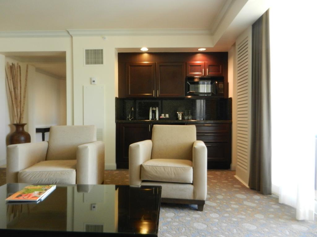 Residences At The Atlantic Resort Форт Лодърдейл Стая снимка